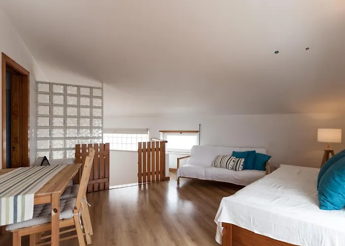 Flh Triplex With Sea View *